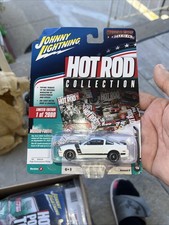 Johnny Lightning  Muscle Car  2005 Ford Mustang GT  2017 Series - Release 4 A