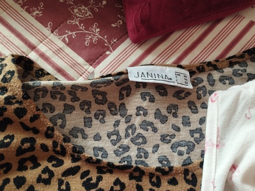 Bekleidungspaket Ärmellose Tops +3/4 Hosen 16 Teile Gr. 46 - Bild 14 von 16