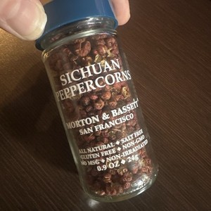 Morton & Bassett Sichuan Peppercorns (no grinder)