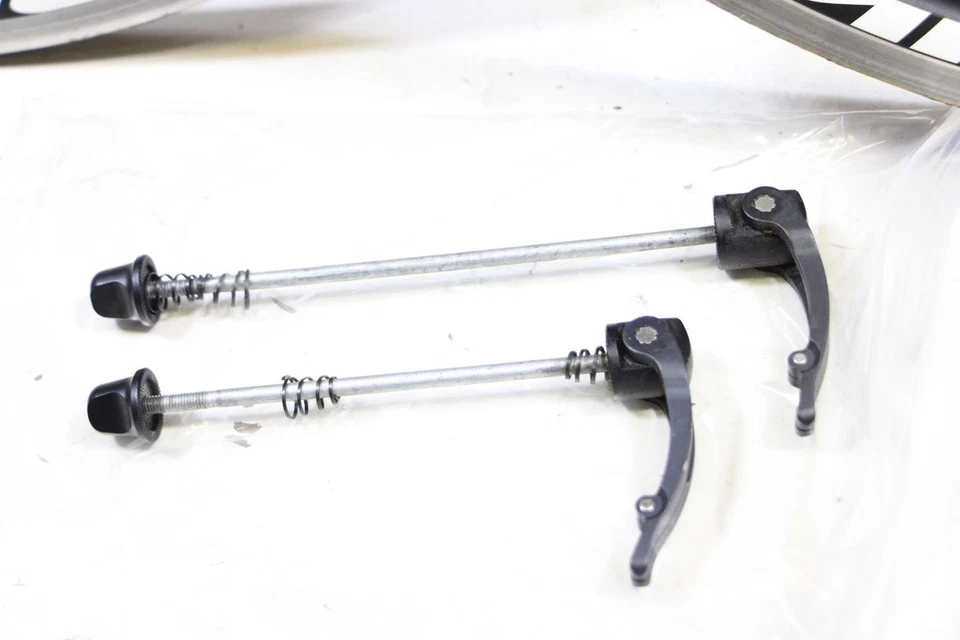 Campagnolo Shamal Ultra Tubular Wheelset 9-12 Speed Compatible - Image 2 of 4