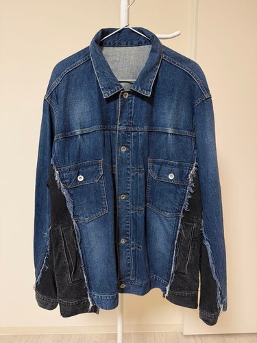 Sacai Split Switch Panel Denim Trucker Jacket Size 4 Indigo Black 18CDGM-48