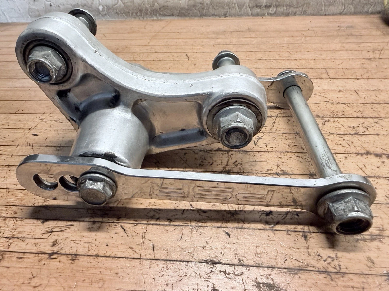 2006 Suzuki Hayabusa GSX1300R Adjustable lowering PSR Rear shock linkage OEM