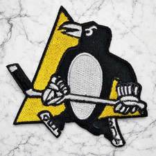 PITTSBURGH PENGUINS VINTAGE NHL EMBROIDERED IRON/SEW ON PATCH 3