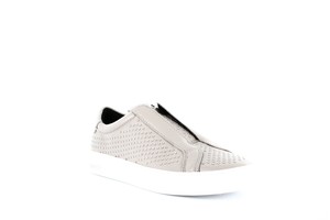 dkny conner sneakers