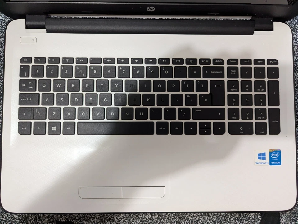 HP Notebook 15-ac106na Core 2 Intel 1,9/4GB RAM/720GB 15,6" Laptop, Office365 - Bild 3 von 4