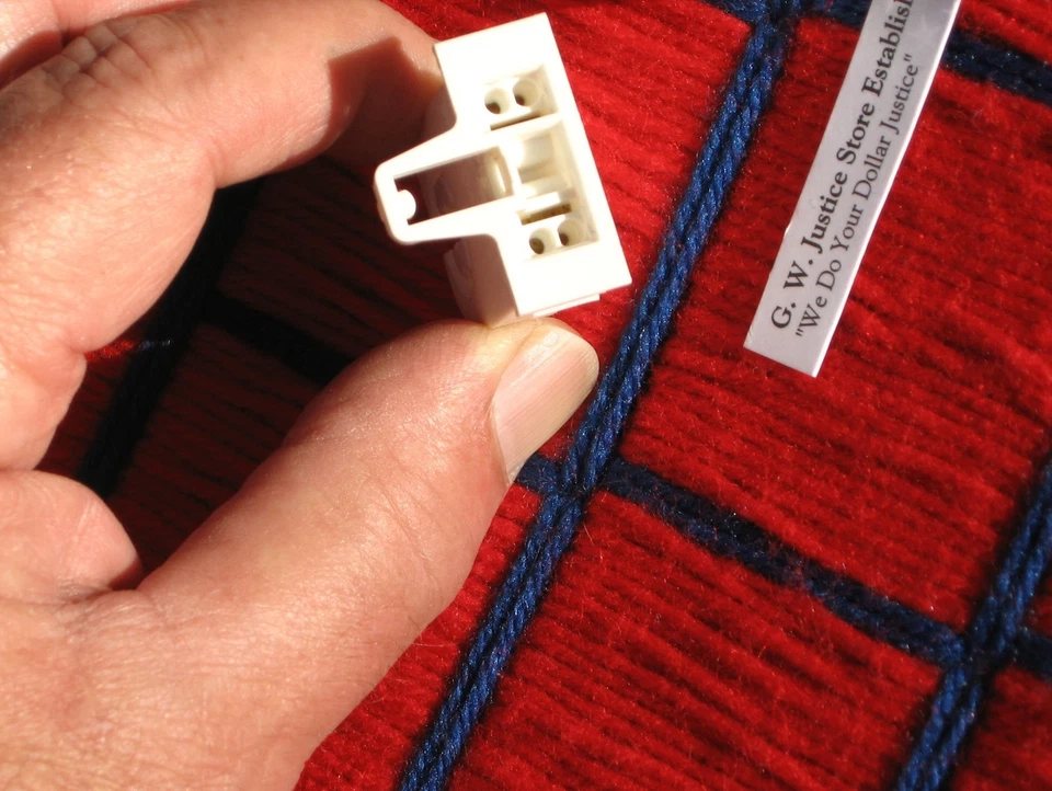 48 new FLUORESCENT light bulb SOCKET 2 PIN T12 bi-pin T8 Tombstone 4 contact LED - Image 2 of 4