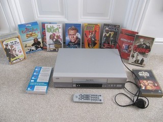 JVC HR S5967EK Super VHS ET. SVHS Player Recorder VCR Silver Nicam . Working