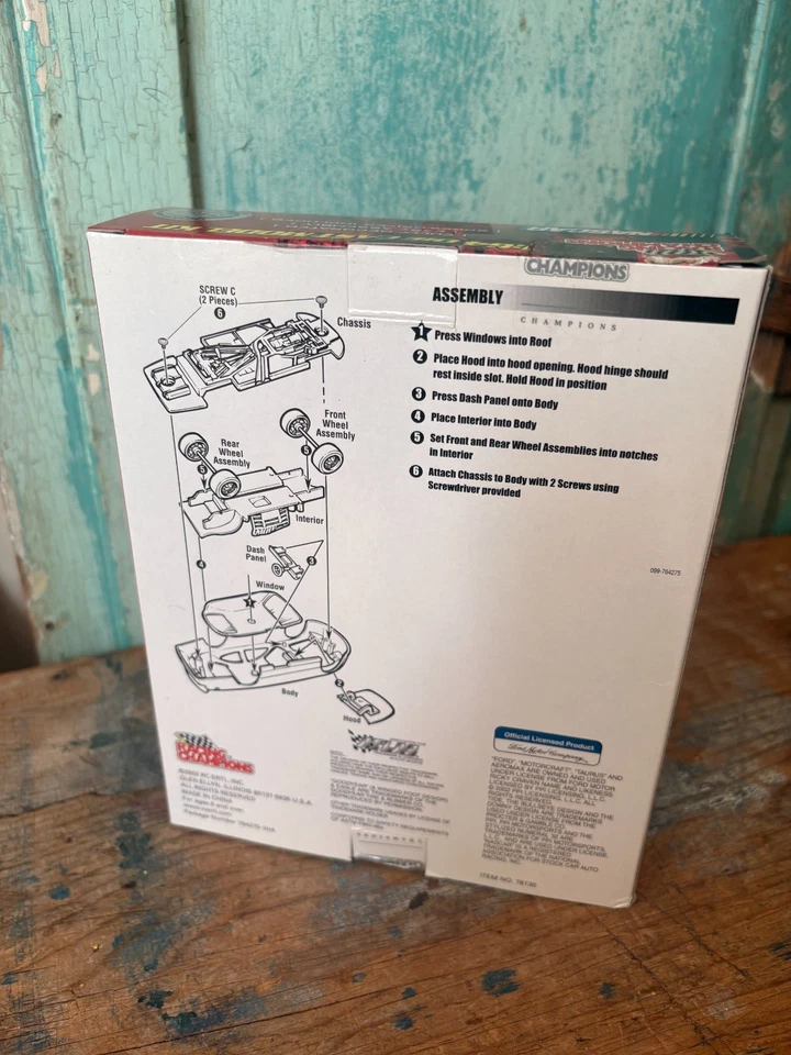 TIDE 2002 Racing Champions #32 NASCAR 1:64 Die Cast Modelo Kit De Colección CAJA SELLADA Foto 4 de 4
