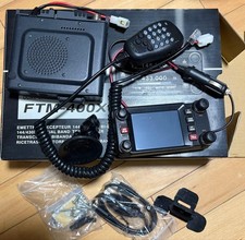 YAESU FTM-400XD C4FM DIGITALER MOBILER TRANSCEIVER AMATEURFUNK MIT DISPLAYLEI...