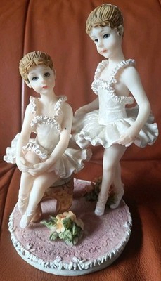 Vintage Statue Resin Rare Figurine Two Dancing Girls Collection 
