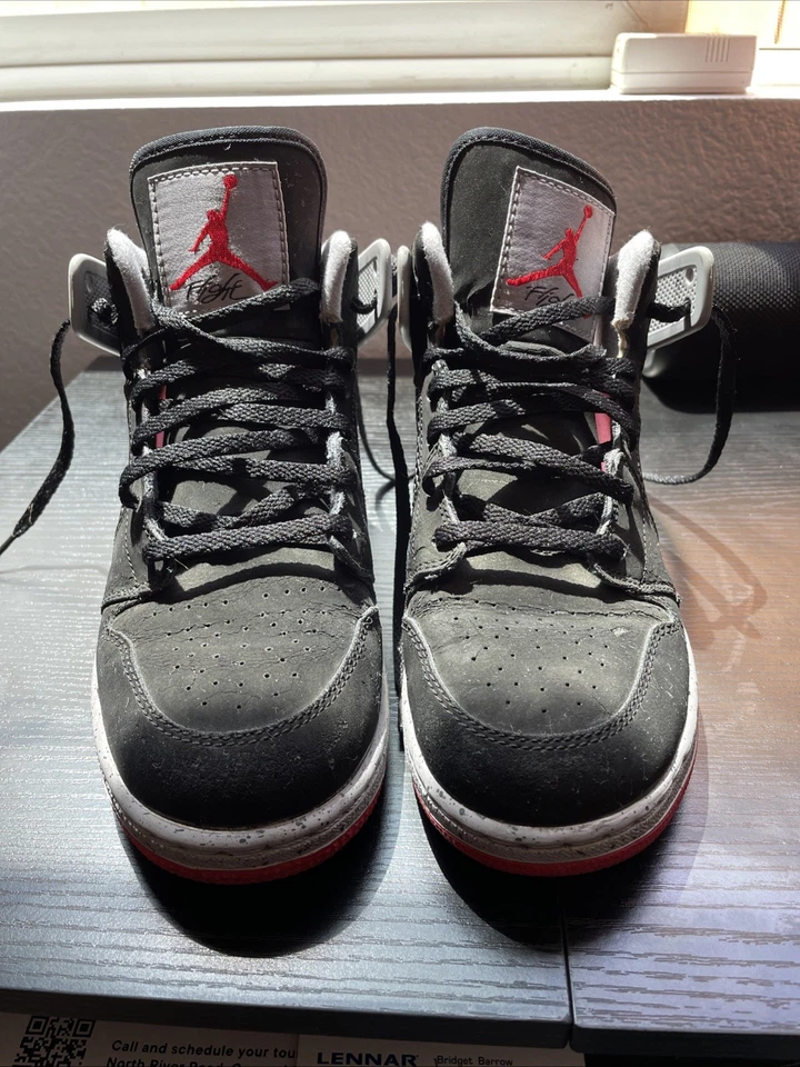 Nike Air Jordan Retro 1 89 Mid GS 4Y Negro Rojo Cemento Foto 2 de 4