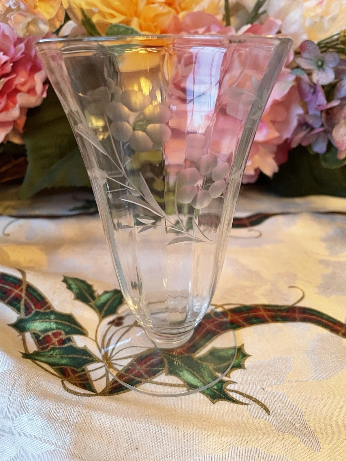 1 VTG MCM Optic Gass Etched Floral Footed Iced Tea Glasse