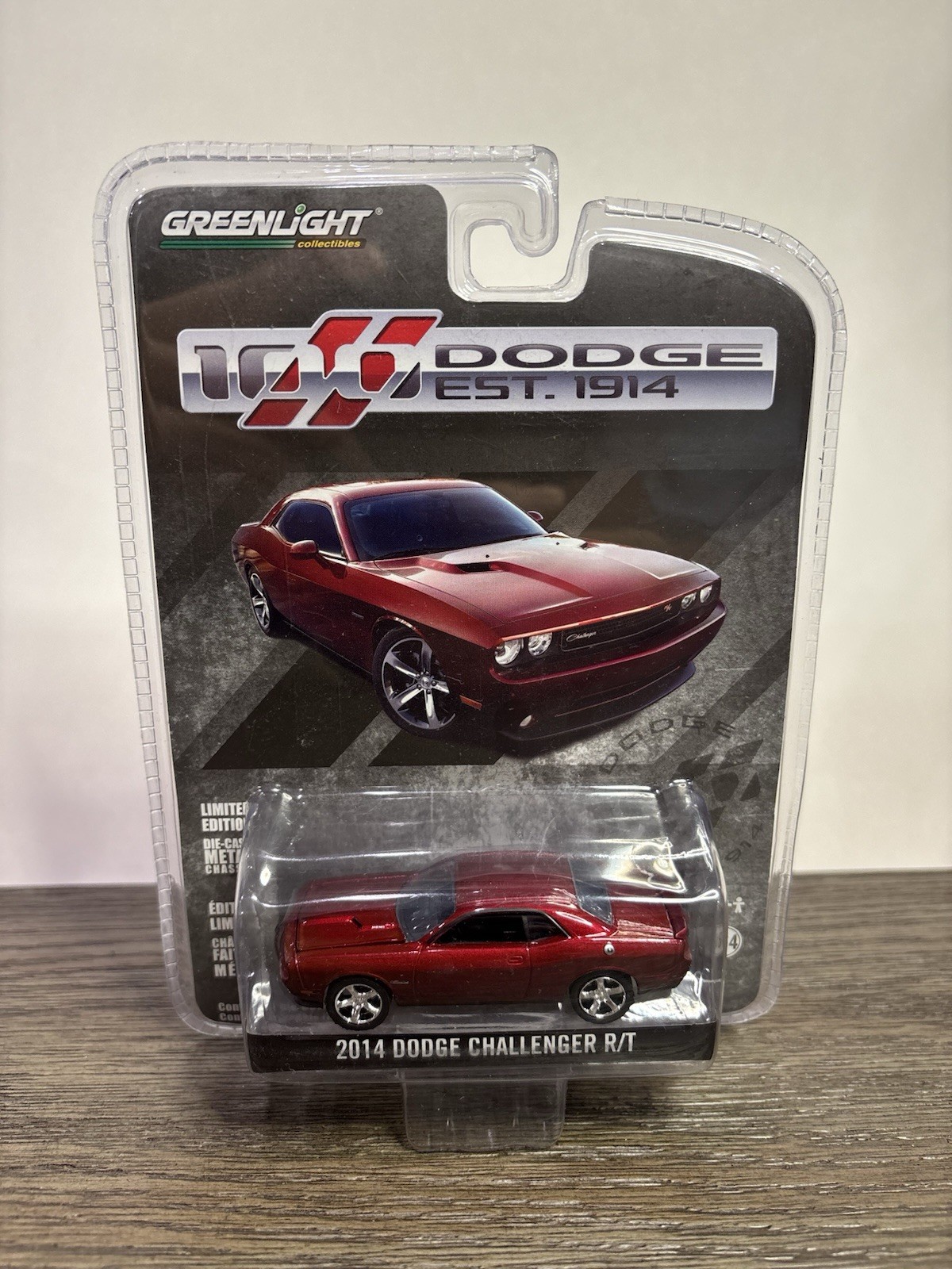 GreenLight 2014 Dodge Challenger R/T Red 1:64 Diecast Limited Edition