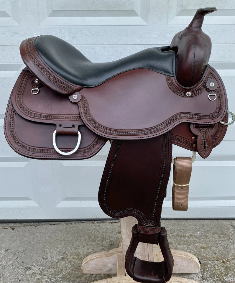 17" Circle Y ULTIMATE Trail~Ranch Show Saddle~2023 Model~SOFTE Leather~LIGHT USE - Image 1 of 4