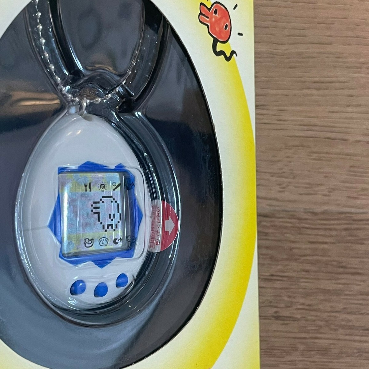 New Bandai Tamagotchi Official Virtual Pet White 1996-1997 English