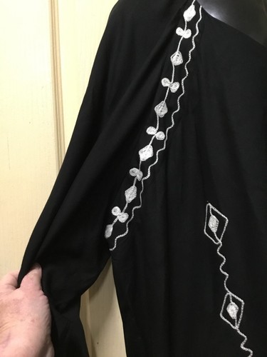 AUTOGRAPH BLACK "WHITE EMBROIDERY PATTERN" LONG SLEEVE BLOUSE TOP SZ 26-NEW - Picture 5 of 11