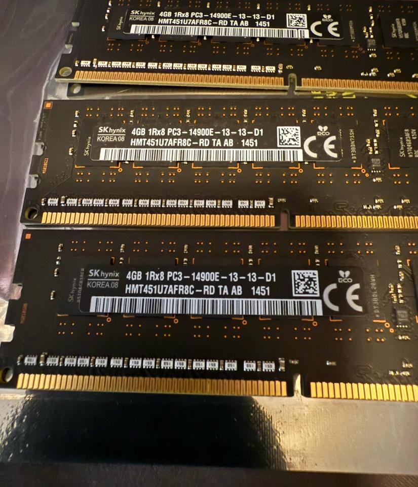 16GB (4x4GB) PC3-14900R DDR3-1866MHz 1Rx8 Hynix HMT451U7AFR8C-RD - Image 3 of 3