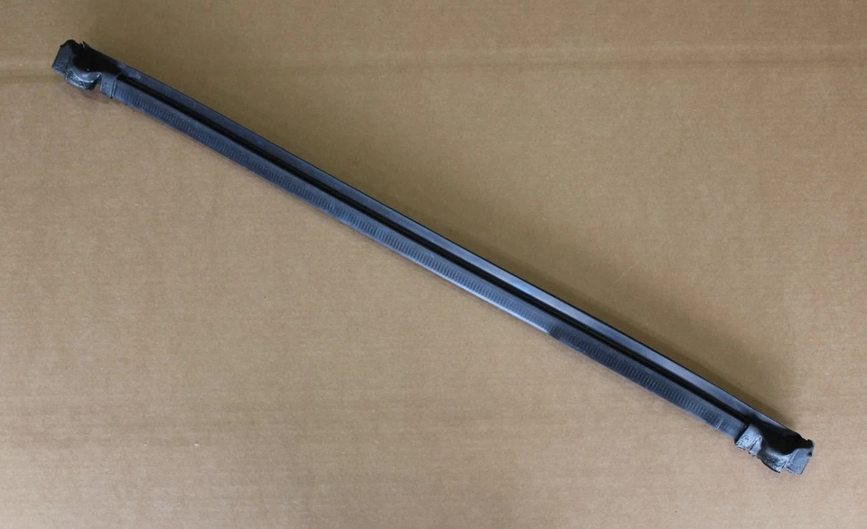 00-06 LS Correa de barrido de puerta trasera-ventana Restripa de clima XW4Z5425860AA derecha NOS OEM Foto 2 de 4