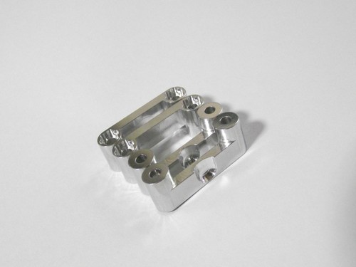 tamiya bruiser Toyota Hilux Bruiser Mountaineer alloy Axle Mount kit - Picture 2 of 3
