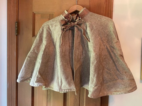 Early 1900s Woman's Lined Wool Skirt with Pleated Back with Bloomers and Cape - Picture 6 of 9