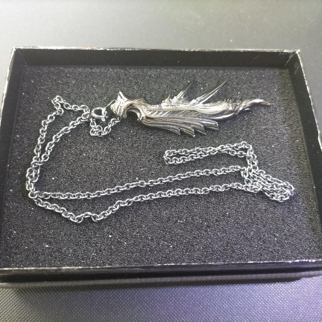 ファイナルファンタジーVII　シルバーペンダント　＜SEPHIROTH＞ s-l400.jpg