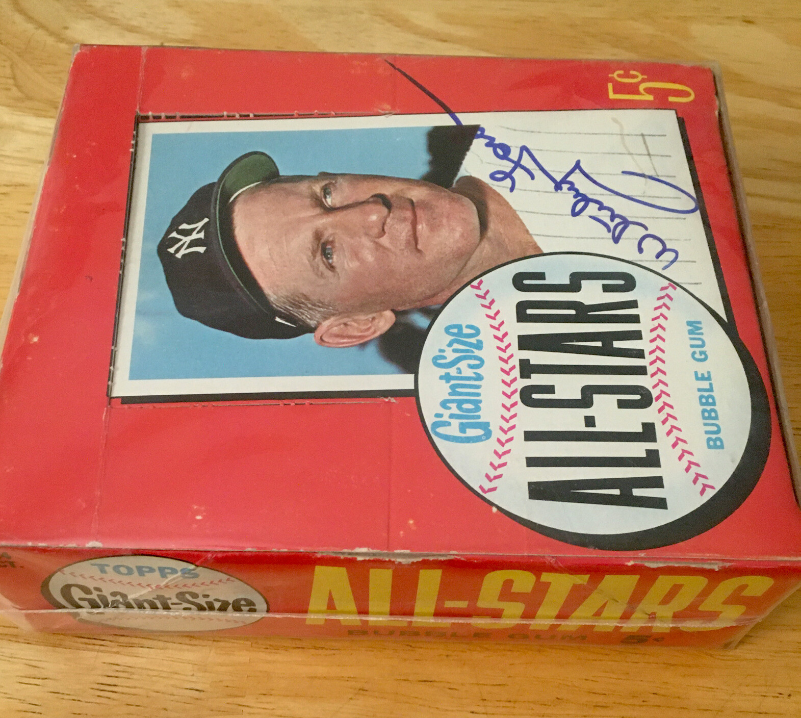 1964 Topps Giants BASEBALL card Display Box JSA COA Signed Whitey Ford