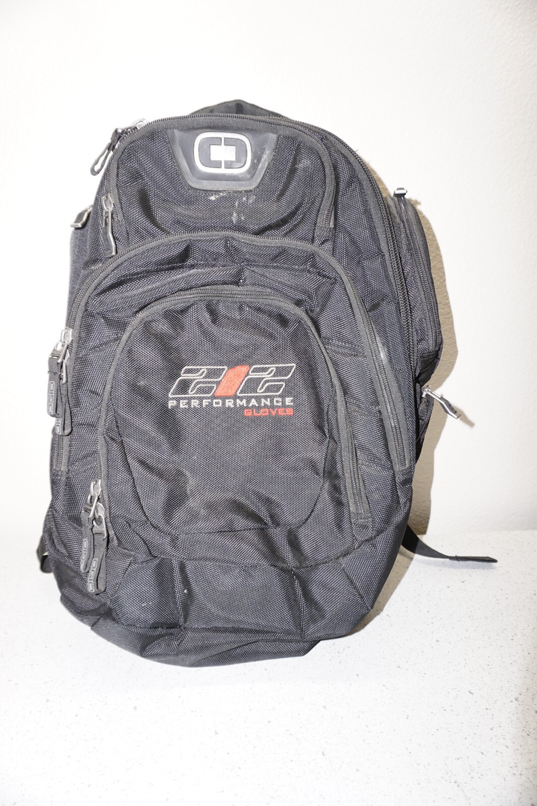 OGIO Backpack black 212 performance gloves - image 1