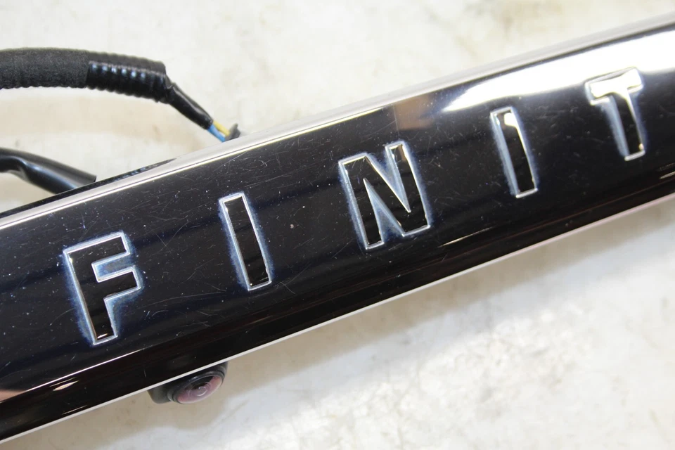 Infiniti QX60 2014-2015 puerta levadiza cromada moldura/cámara OEM FK41 Foto 4 de 4