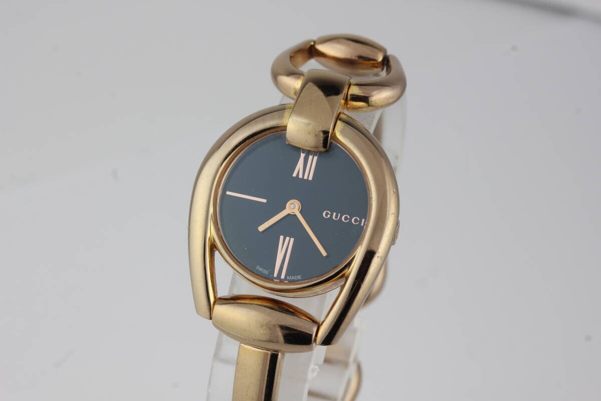 GUCCI 139.5 Watch 28mm Quartz Womens Black Dial Gold Used
