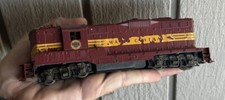 Vintage Ho Scale Locomotive Maine Central Train Car Engine Used Vintage Ho Scale Locomotive Maine Central Train Car Engine Used