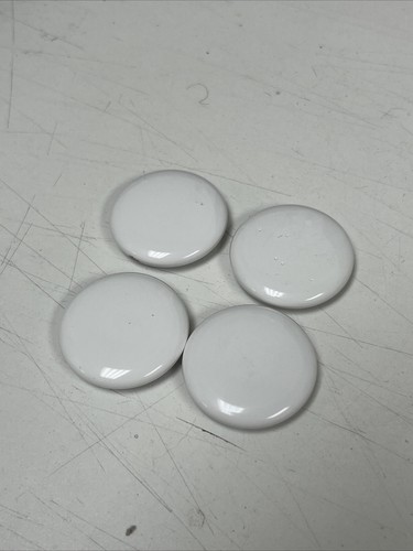 Apple AirTag Tracker 4-Pack (White) Air Tag Airtags Model A2187 - 第 1/2 張圖片
