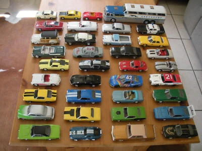 lot de 37 miniatures voitures américaines ford chevrolet 1/43 dont 14 Altaya - Photo 1/3