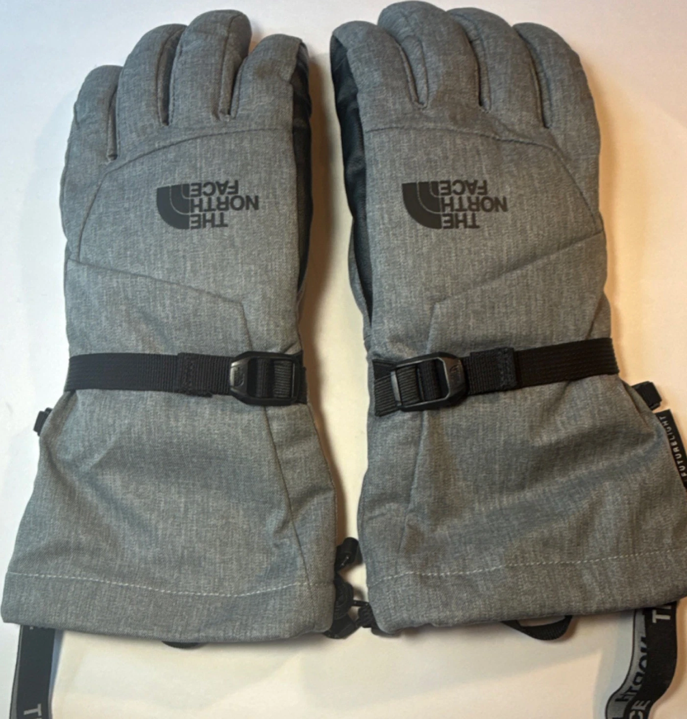 The North Face Women's Insulated Winter Sports Gloves Gray Black Size M NF0A4SGQ