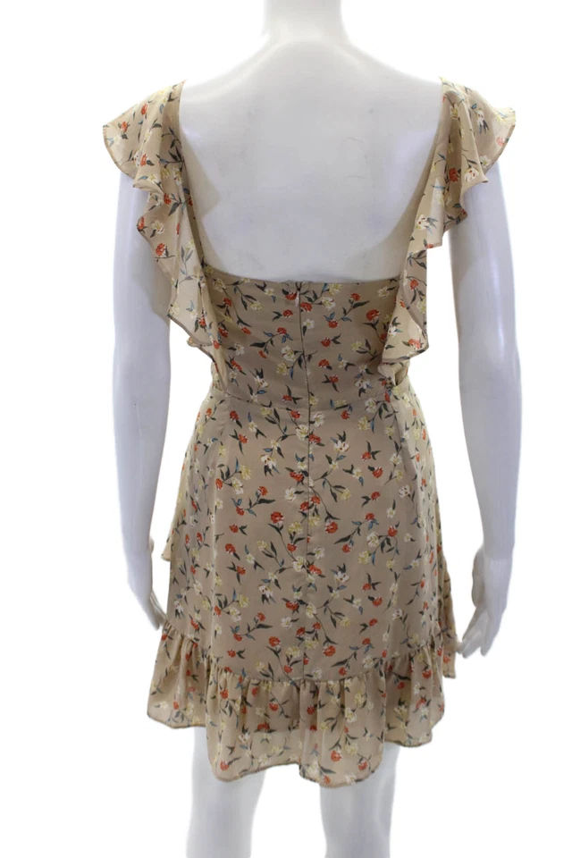J.O.A. Vestido para mujer con detalle fruncido estampado floral y tirantes con volantes beige talla L Foto 3 de 4