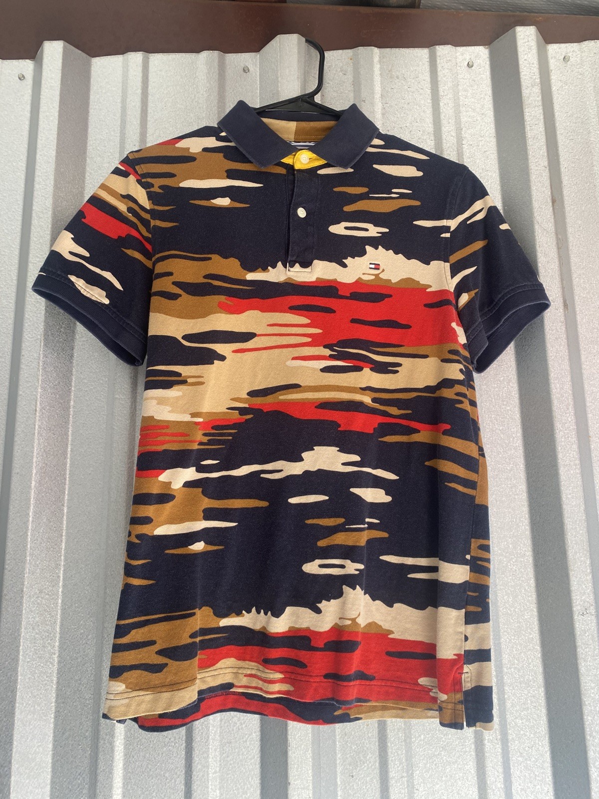 Rare Vintage Tommy Hilfiger Short Sleeve Camouflage Polo Shirt Men’s S/P Small