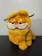 Vintage 1981 Dakin Plush 6  Garfield Cat Figure - Hard To Find/Great Condition 