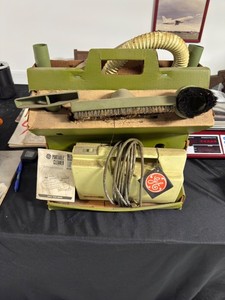 1960s GE Portable Vacuum Cleaner MV2
