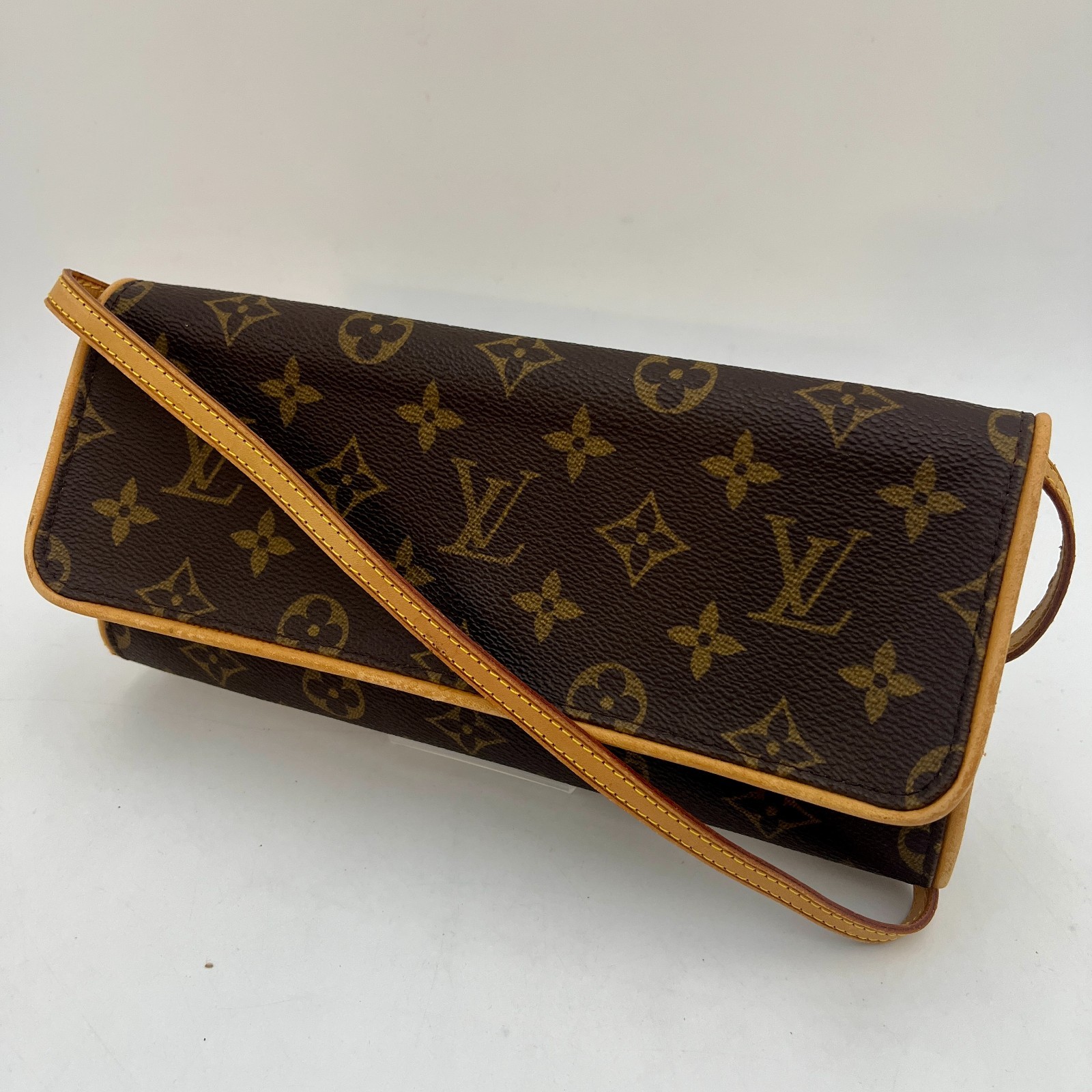 Auténtico bolso de hombro Louis Vuitton M51852 Pochette Twin GM 2 vías monograma marrón 313
