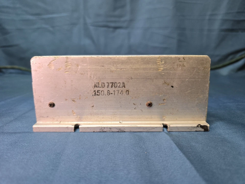 Motorola N1274A RF Power Amplifier 2 Meter Band 150.8-174MHz 5W Input 40W Output - image 2 of 4