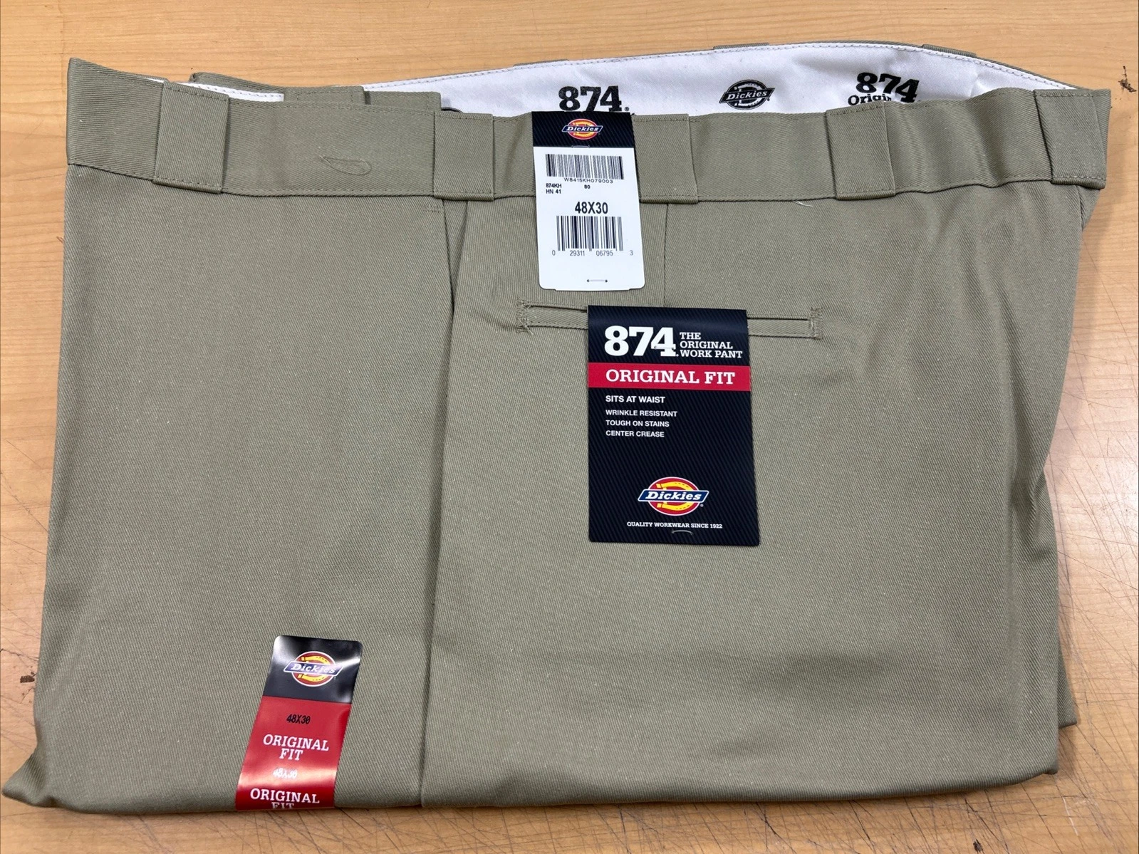 Dickies Men's 874 Classic Original Fit Work Pants Trousers Khaki 48x30 (6501)
Opens in a new window