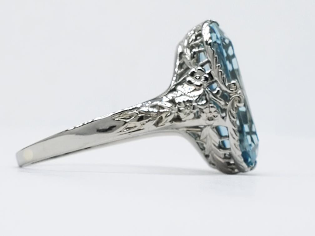 18K Solid White Gold Rectangular Cut Aquamarine V… - image 3