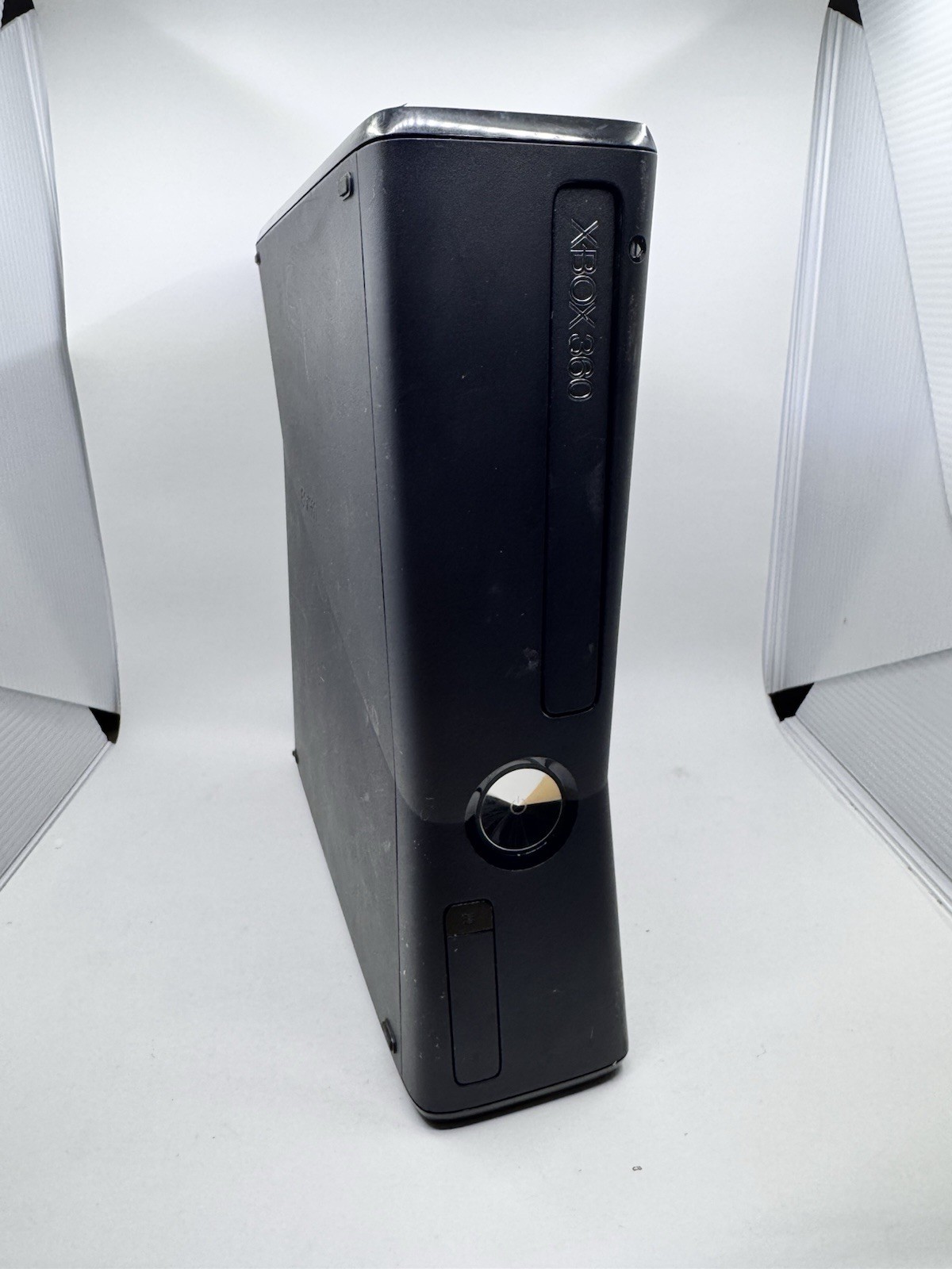 Microsoft Xbox 360 S 4GB Console - Black (1439) [Console Only] Tested