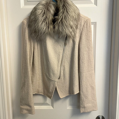Ann Taylor Creamy Wool Blend full zip jacket with Removable Faux Fur Collar 