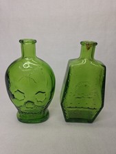 2 VINTAGE WHEATON GREEN SKULL & COFFIN GLASS BOTTLE POISON CASKET