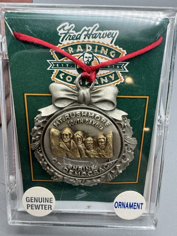 Mt. Rushmore Pewter Ornament Fred Harvey Trading Company New In Box Vintage