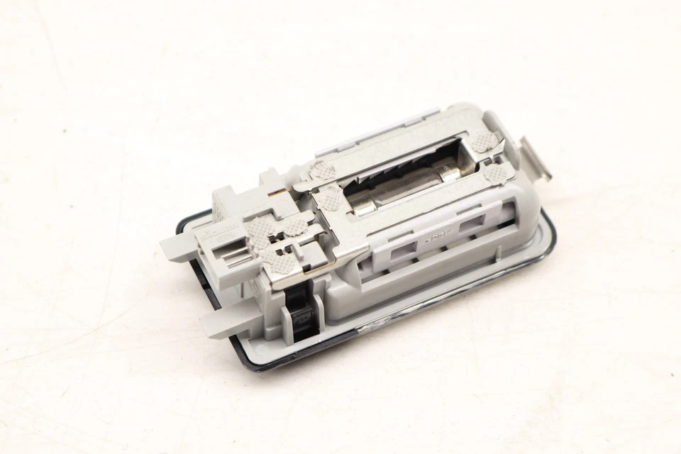 2000-2006 BMW X5 - Luz de leitura interna traseira 6962036 - Imagem 2 de 4