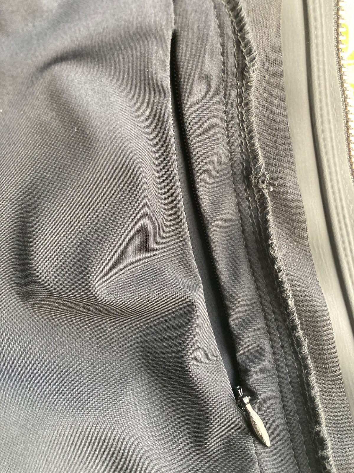 Random Identities jacket in Dark Grey Size Medium - image 11