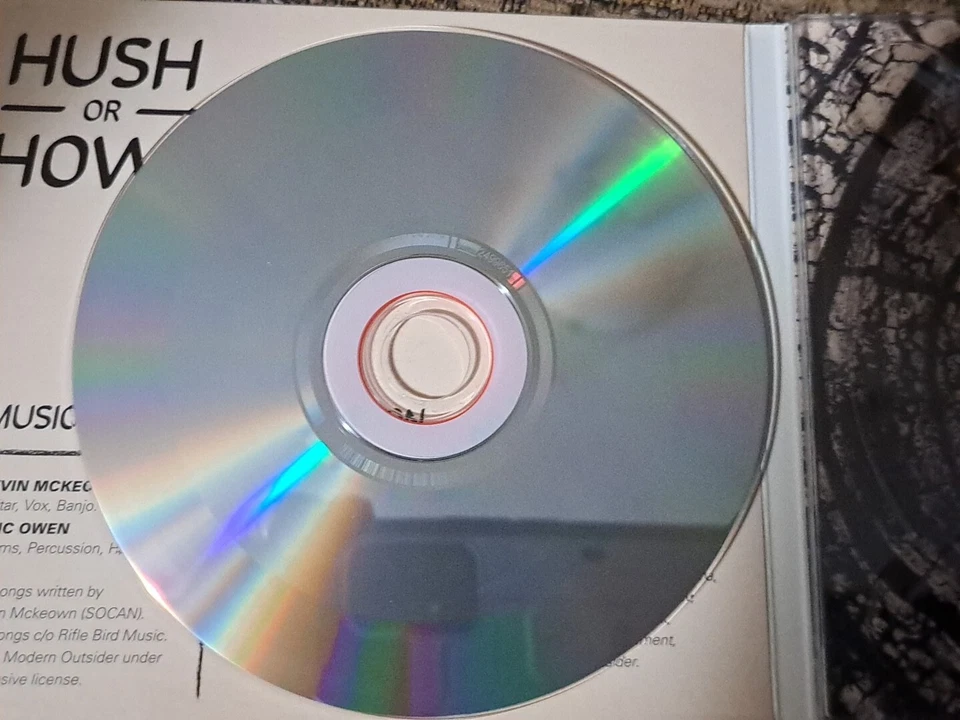 Hush Or Howl Black Pistol Fire CD Modern Outsider  11 Tracks Out Of Print Foto 4 de 4