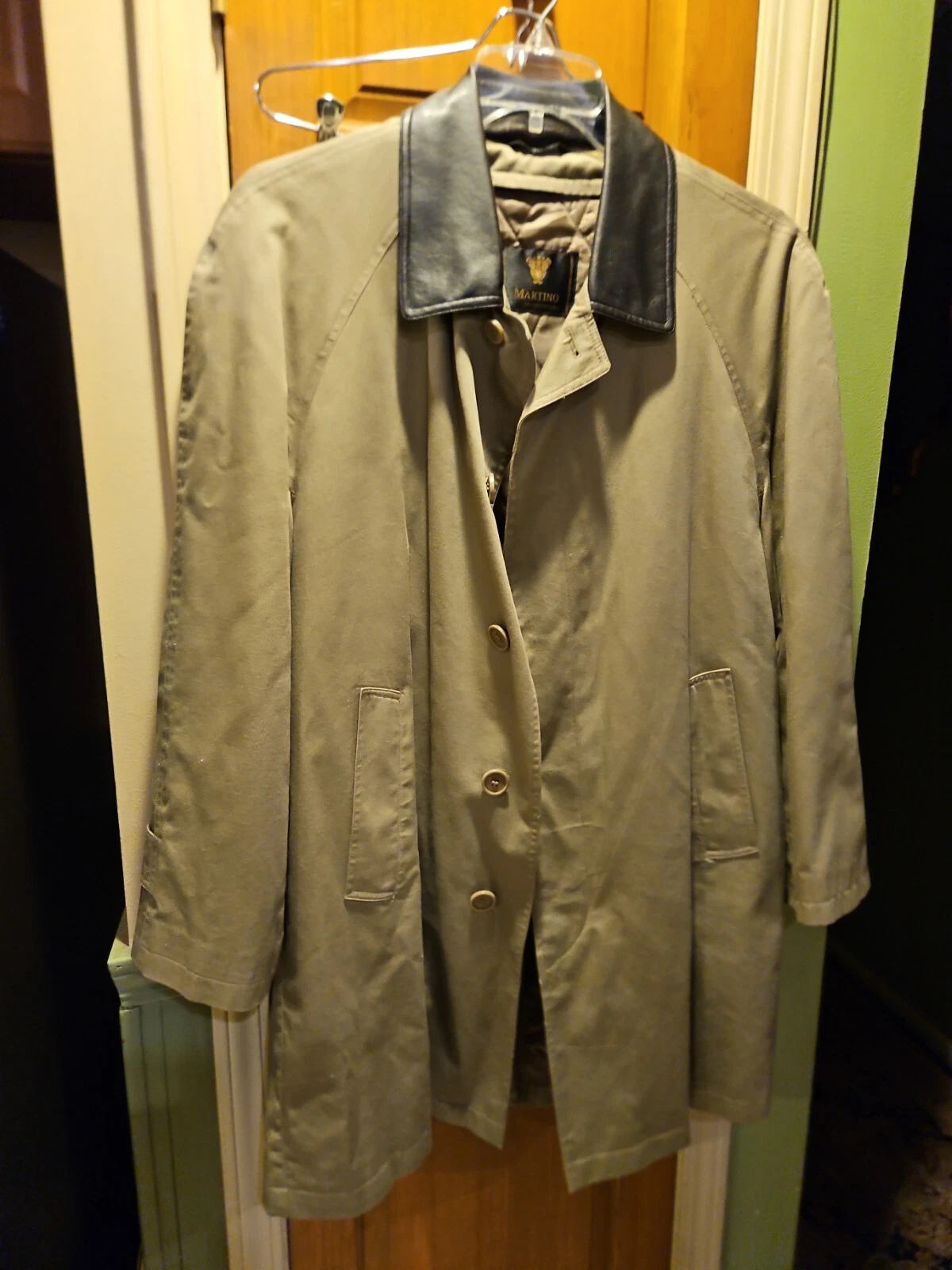 Martino Mens Trench Zip Out Lining Sz 40R 3/4 length coat.