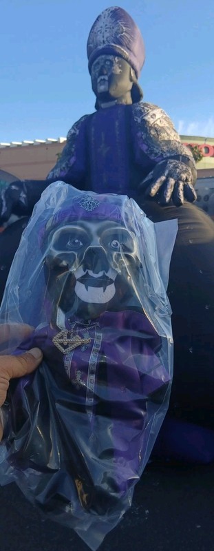 2026 New Rare Sold Out Ghost Skeletour Limited  Exclusive Papa Perpetua V Plush 